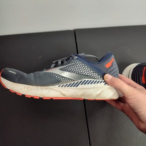 Brooks Adrenaline GTS 22 Men's Size 8.5 Wide 2E Running Shoes - Picture 5 of 9